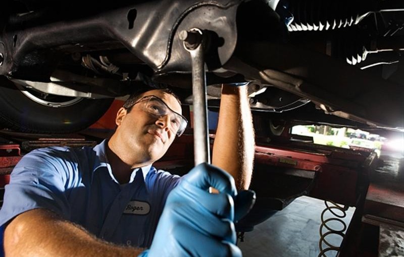 Entretien voiture : le guide pratique de l&rsquo;entretien automobile