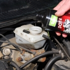 Contrôler le niveau de liquide de frein